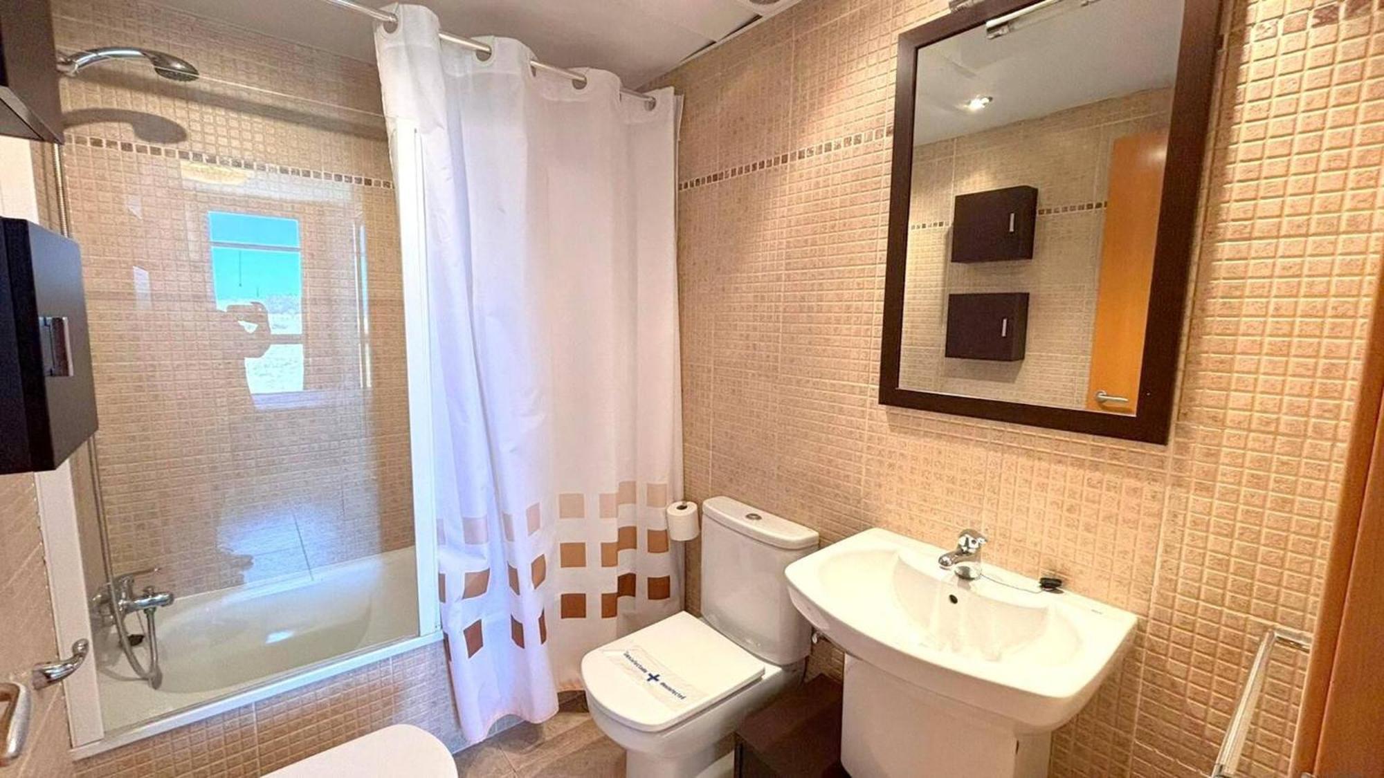 Puigmal Apartment Емпуриабрава Екстериор снимка